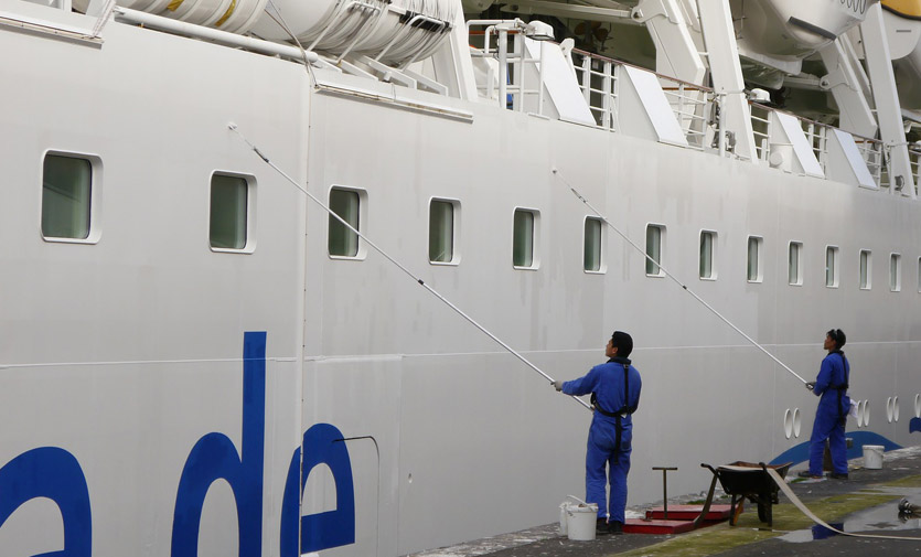 Aussenreinigung vom Schiff - Schiffsreinigung